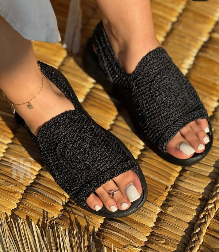 صندل گیپوری زنانه و دخترانه کفش تابستونی صندل توری بافتی مشکی و کرم و نسکافه ای صندل لژدار